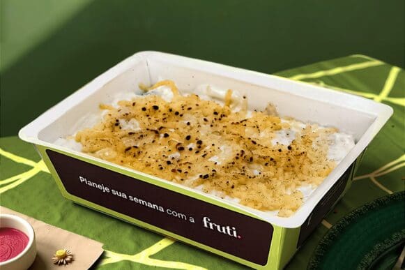 Lasanha vegetariana de abobrinha da Frutifica em porção individual, foto oficial do produto